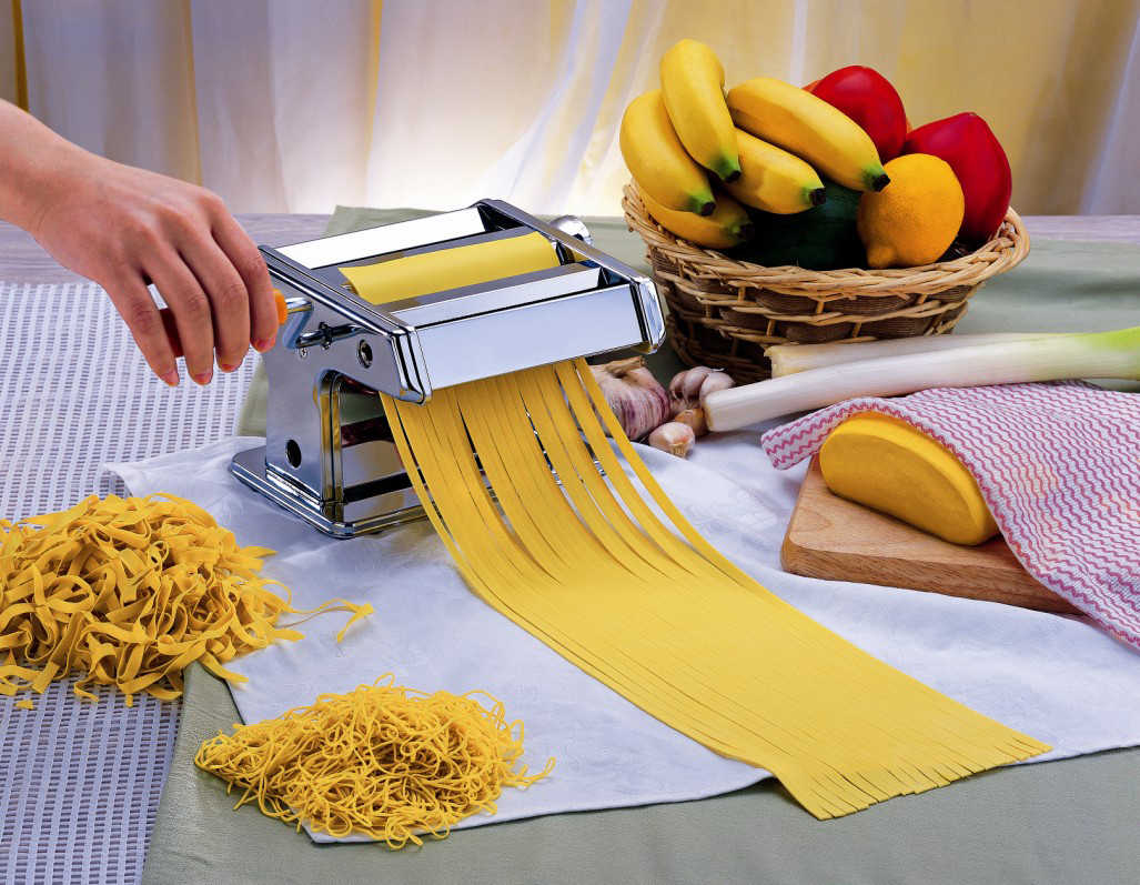 ЛАПШЕРЕЗКА PASTA DI CASA С ДВУМЯ ЛЕЗВИЯМИ PC-150 